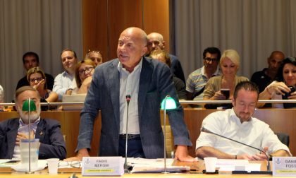 Insulti sui social, l'ex sindaco Fabio Meroni: "Io accusato di mazzette"
