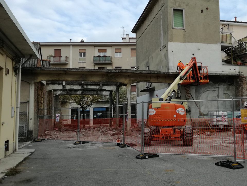 Trezzo iniziati i lavori per aprire via Trento e Trieste al traffico