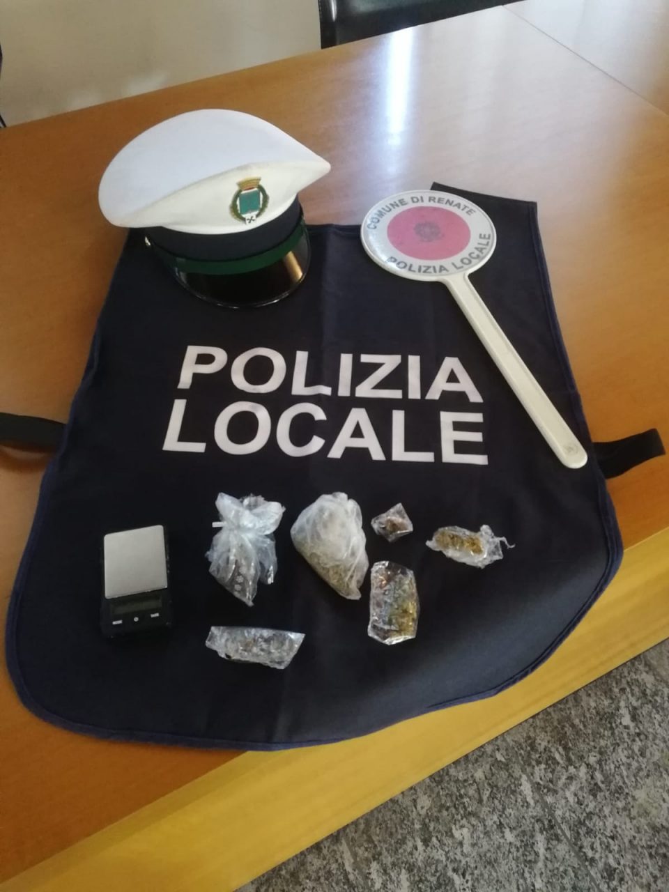 Retata a Renate, quattro segnalati