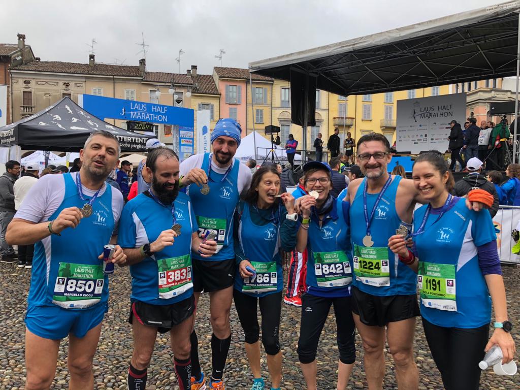 Il Gruppo podistico Avis Aido di Trezzo fa scintille alla mezza maratona di lodi FOTO