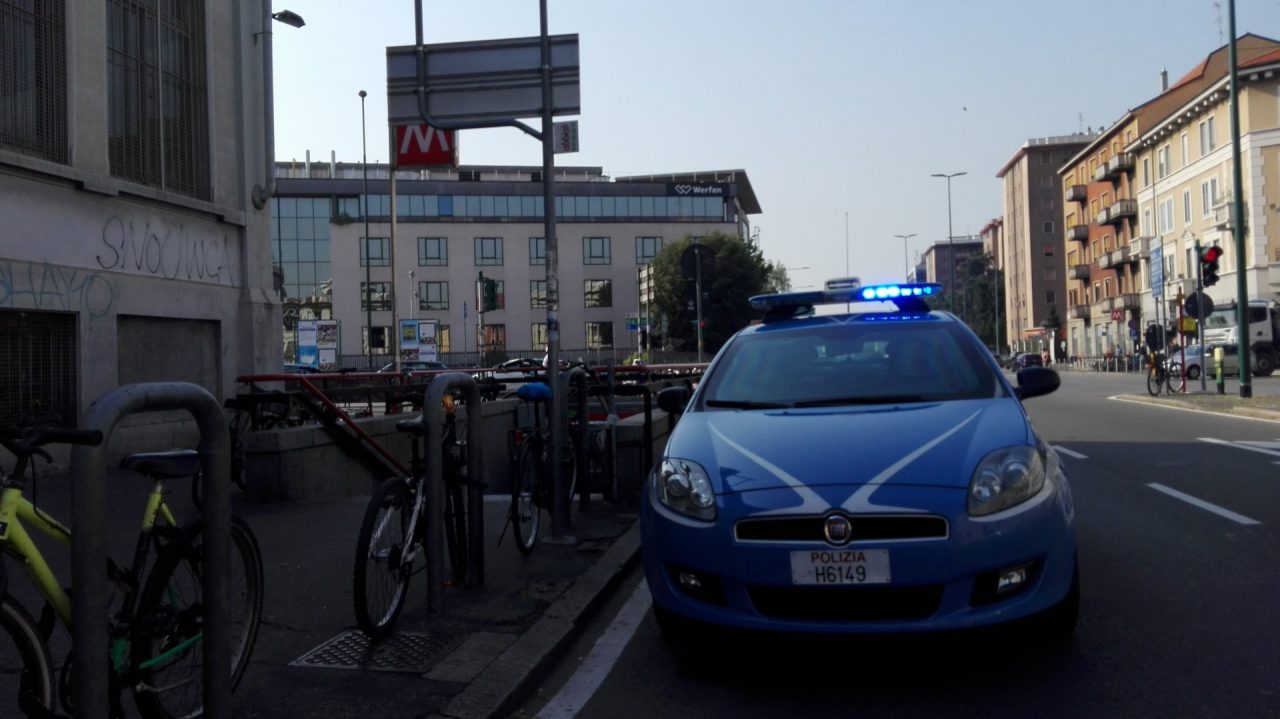 Rapinatrice di focacce aggredisce poliziotto: arrestata