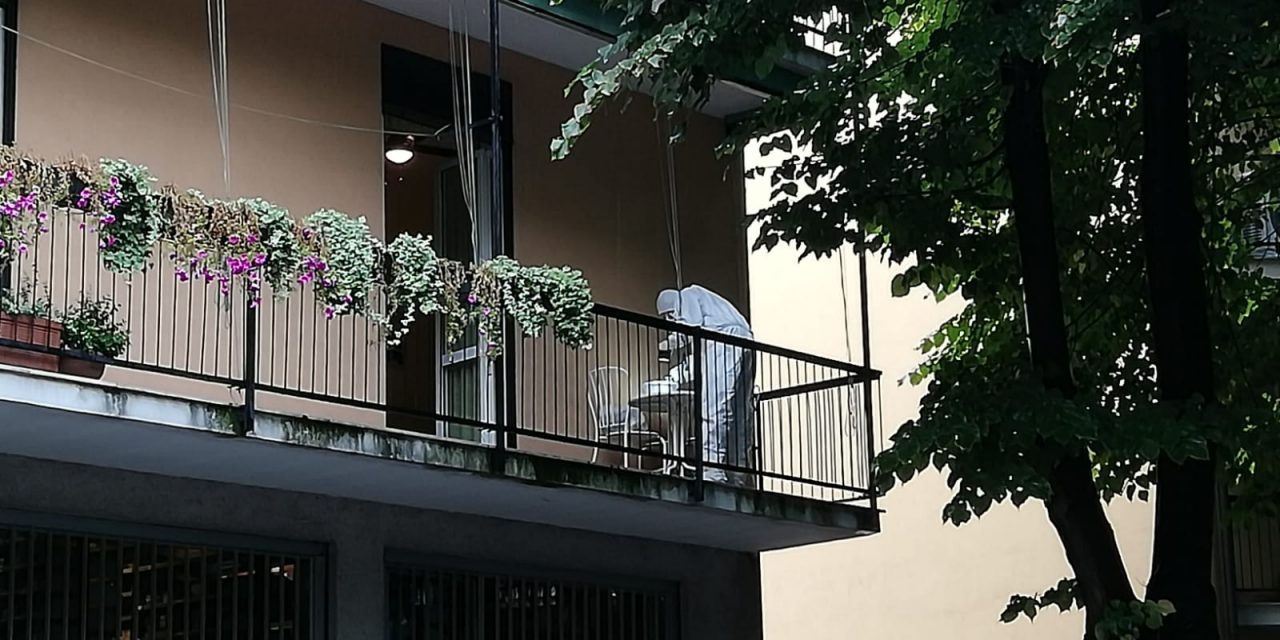 Uccisa dal marito, oggi i funerali