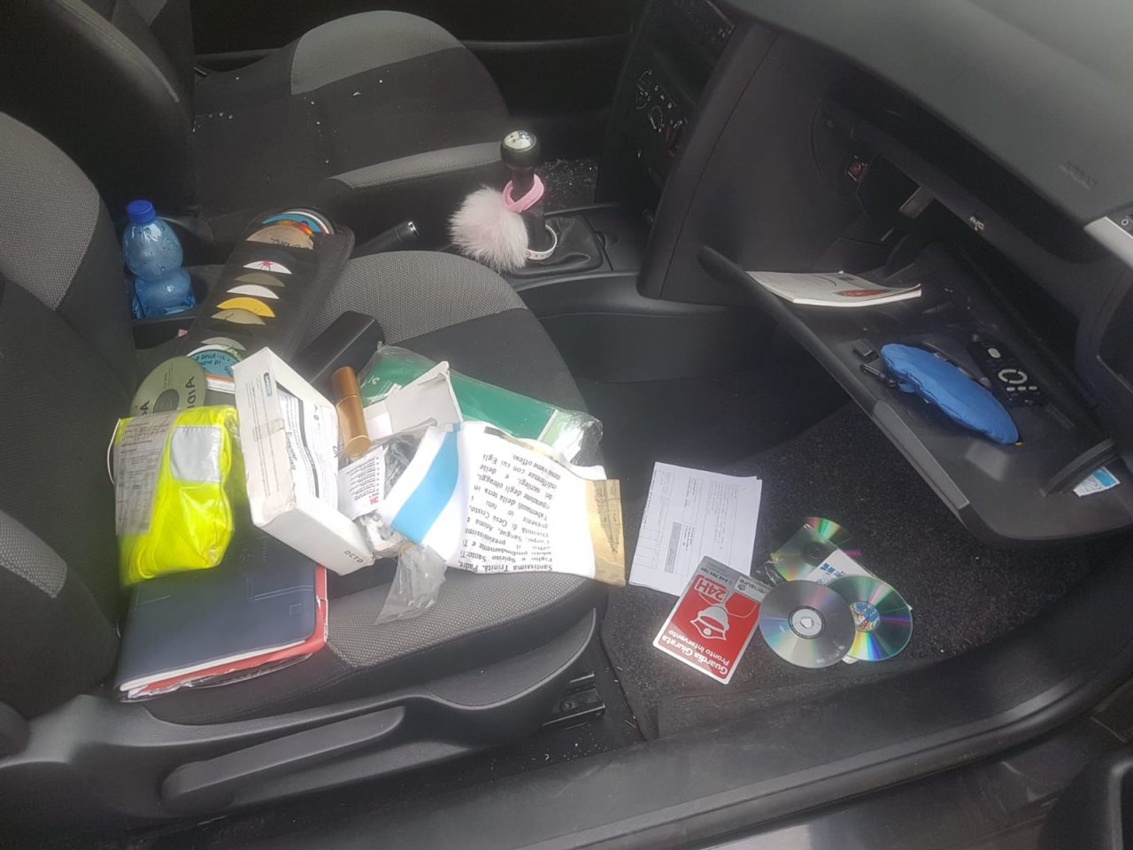 Raid vandalico in via Cappuccini FOTO