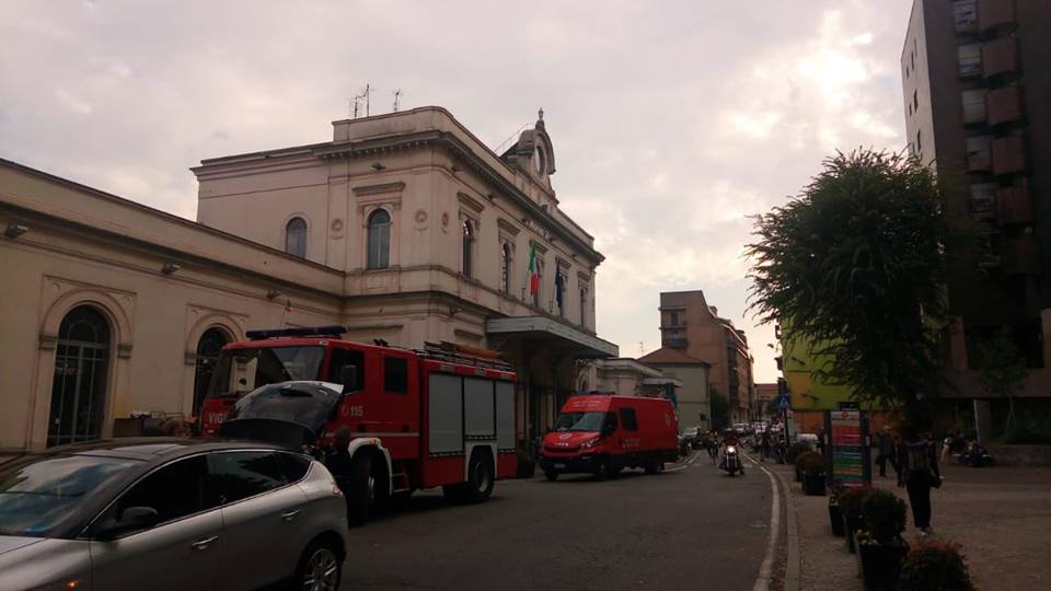Aria irrespirabile, allarme in stazione e treni in ritardo