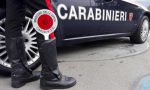 Ubriaco e con patente revocata da tredici anni, fugge all'alt dei Carabinieri: fermato e denunciato