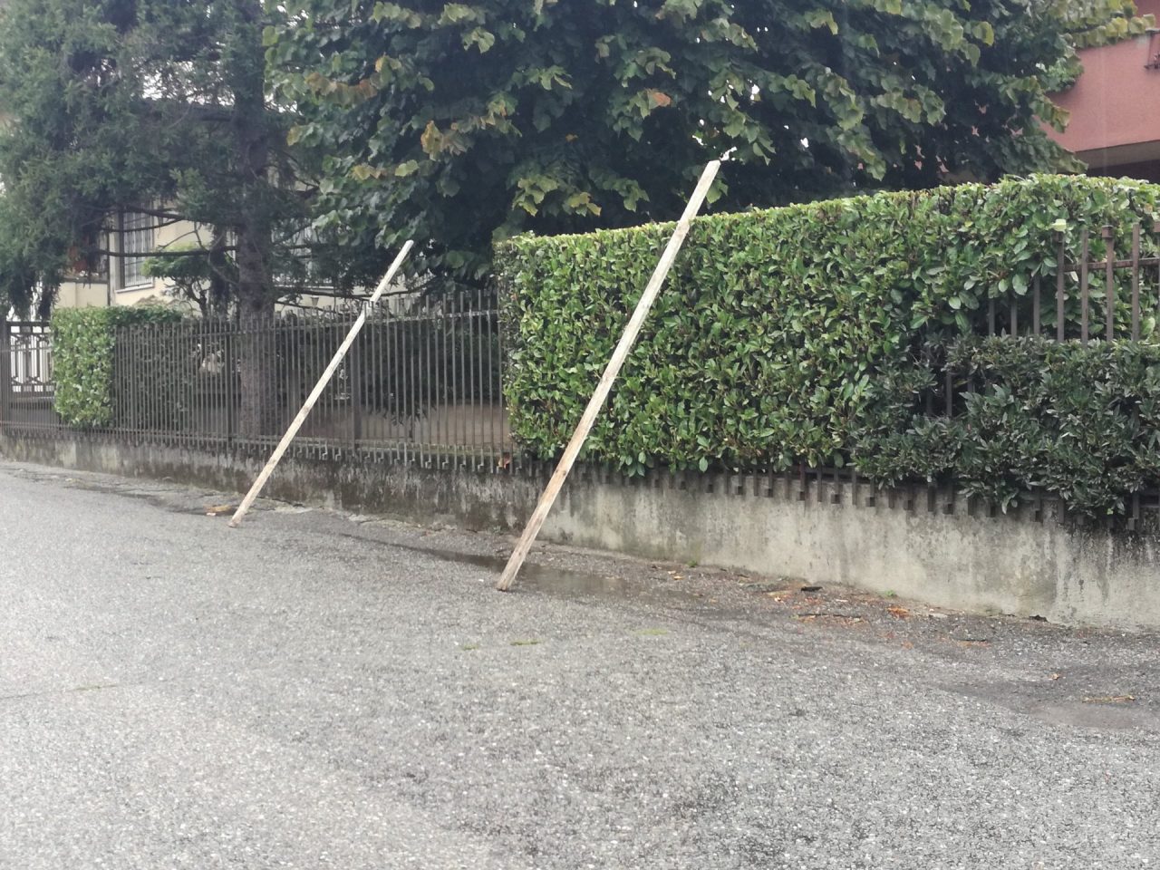 Parcheggio fai da te scatena le proteste a Seregno