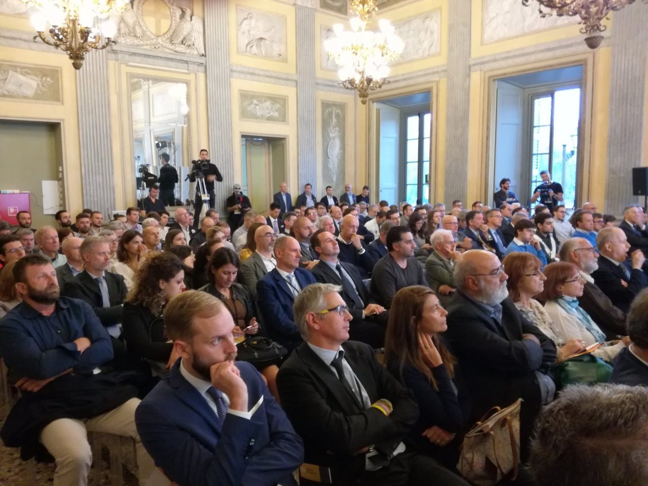 + tecnologia e – burocrazia. Lo chiedono Monza e la Brianza