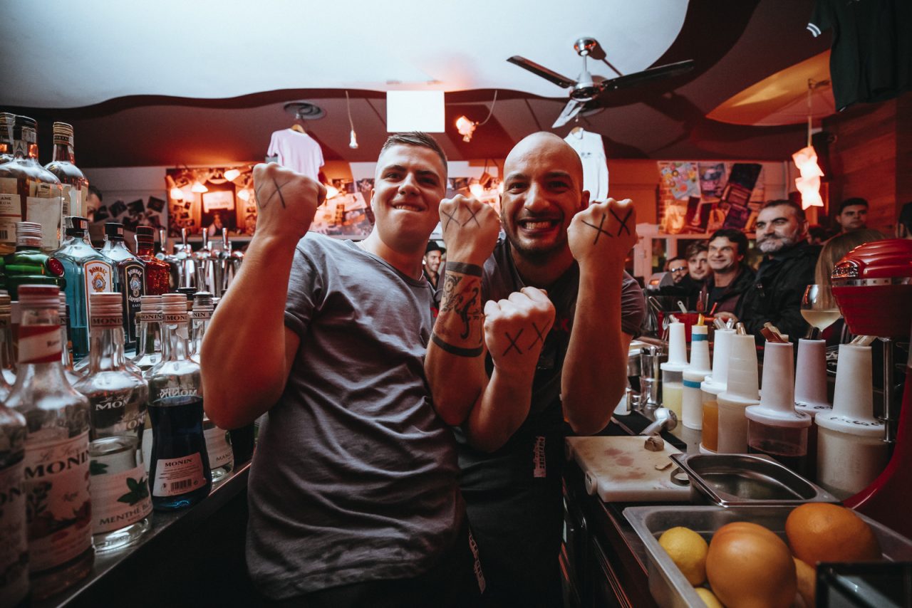Totem Plaza Cafe