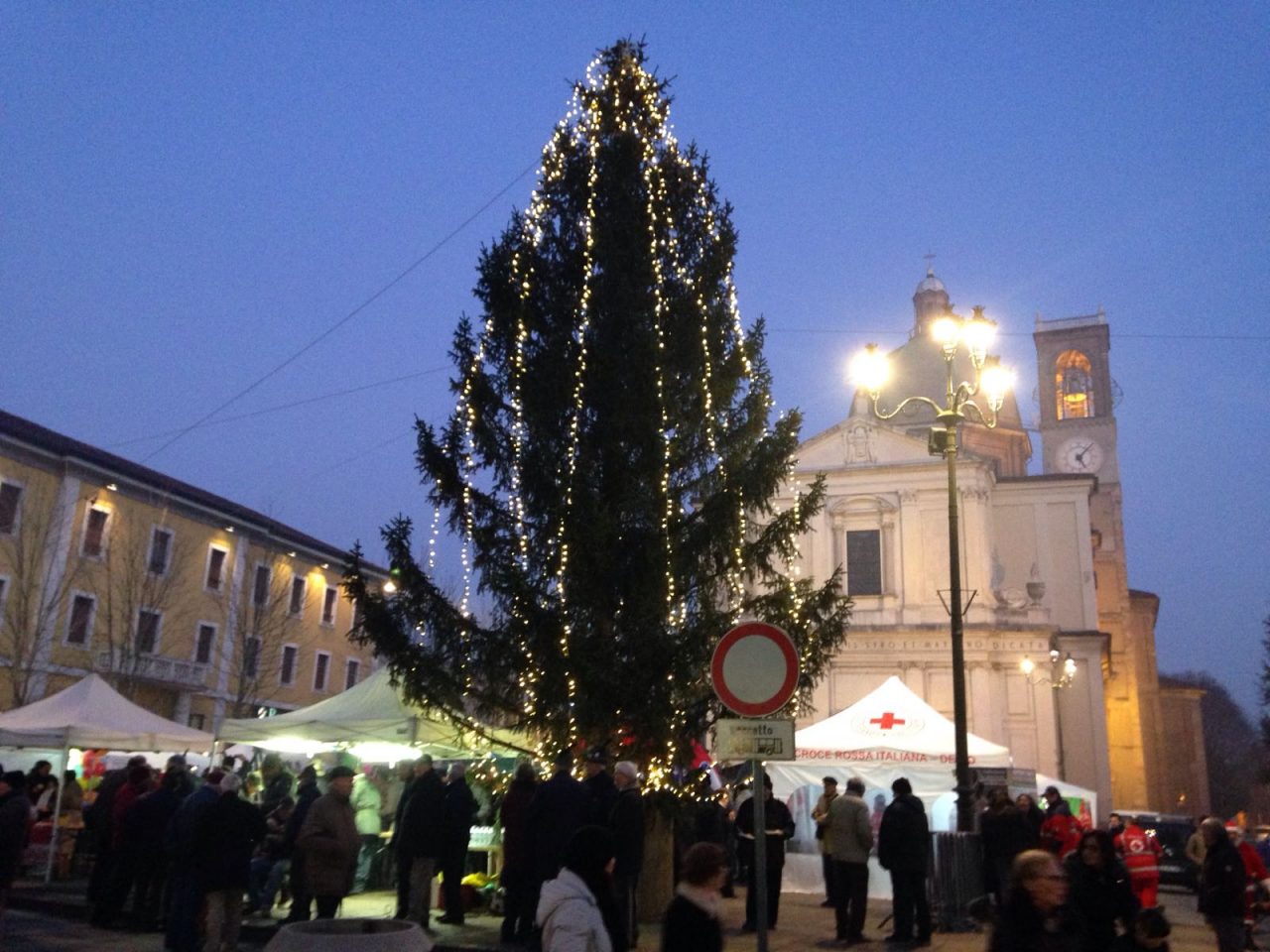 Arriva Natale: conto alla rovescia per l’accensione dell’Albero