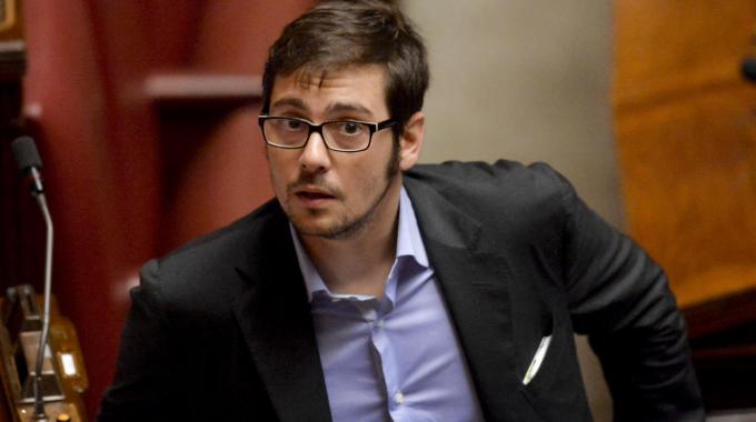 Il deputato 5 Stelle agli studenti del Floriani: “Assumetevi le vostre responsabilità”