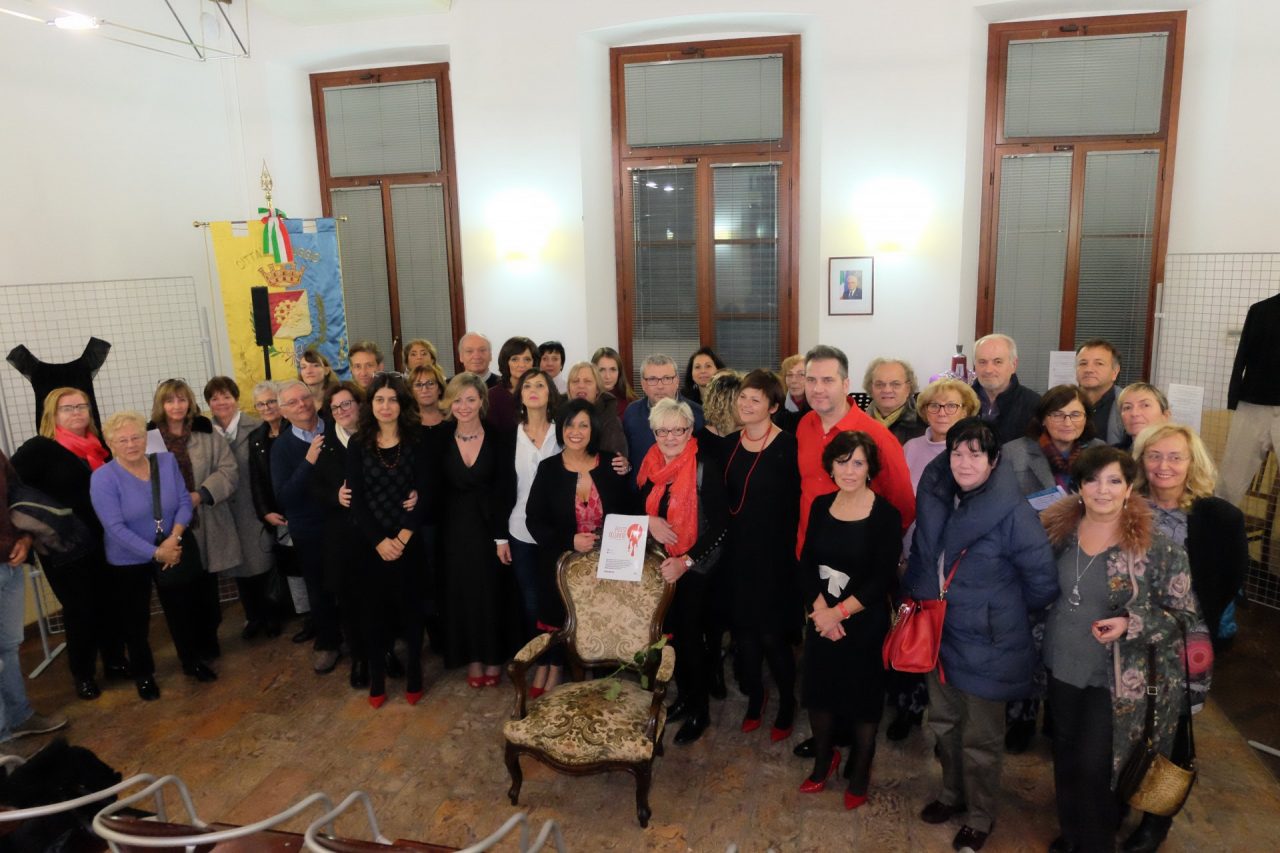 Da Muggiò e Vedano il filo rosso contro la violenza alle donne
