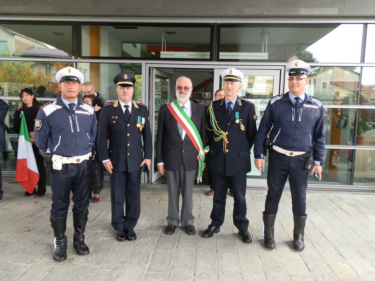 Verano, medaglie al comando di Polizia locale