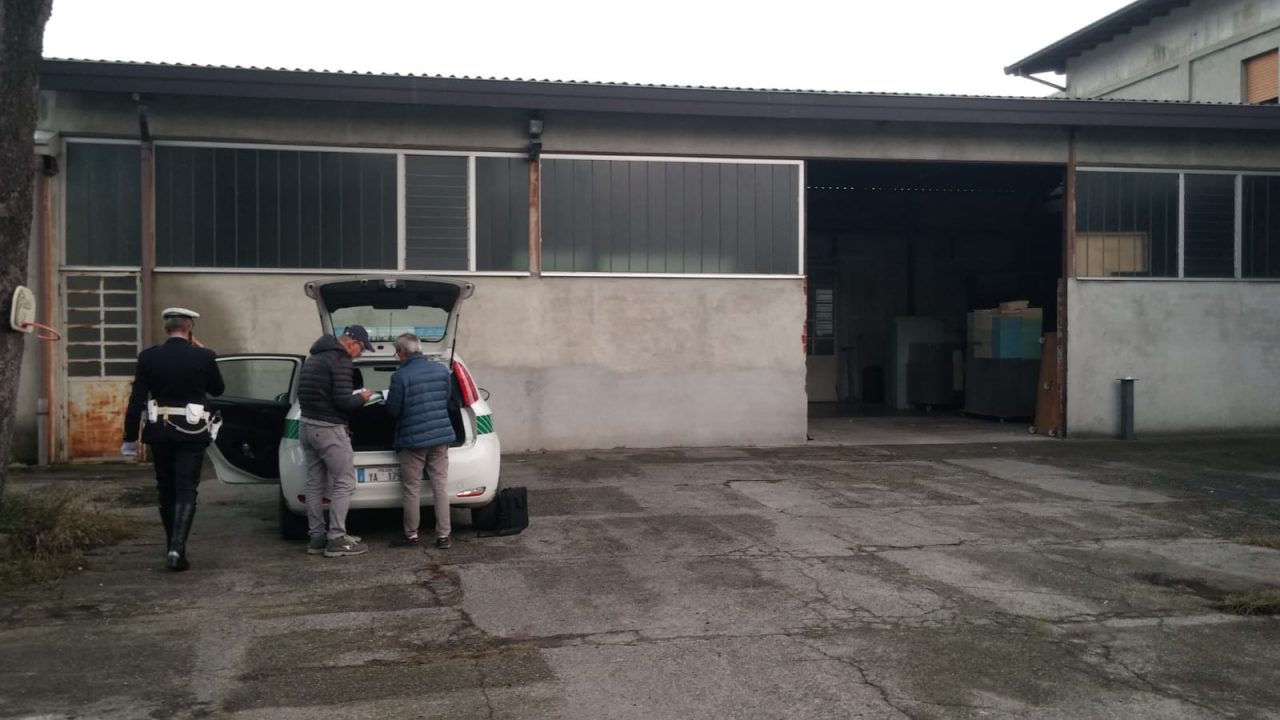 E’ morto il 44enne precipitato dal tetto
