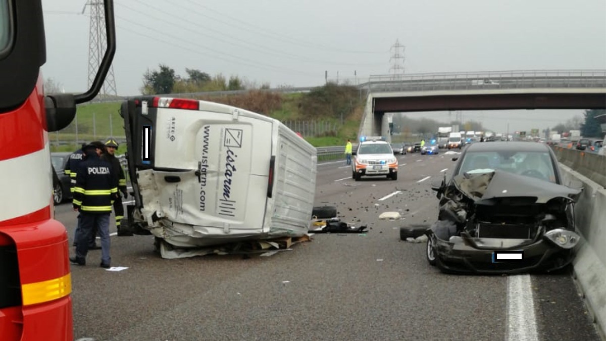 Incidente mortale sulla A4, ecco chi è la vittima FOTO VIDEO