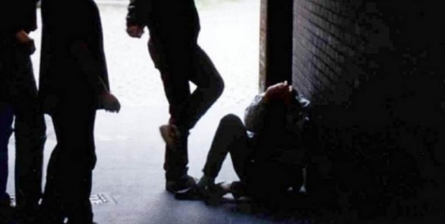 Monza, 15enne rapinato in pieno centro da una gang di giovanissimi