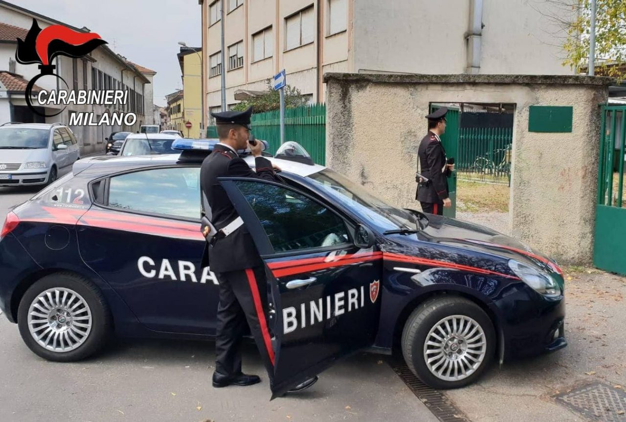 Spaccia droga ai minorenni in oratorio: denunciato 21enne