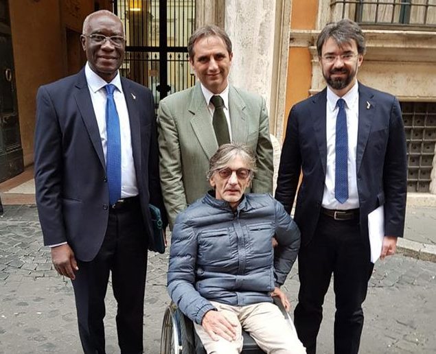 Il senatore Pellegrini attende il terrorista Battisti insieme a Torregiani