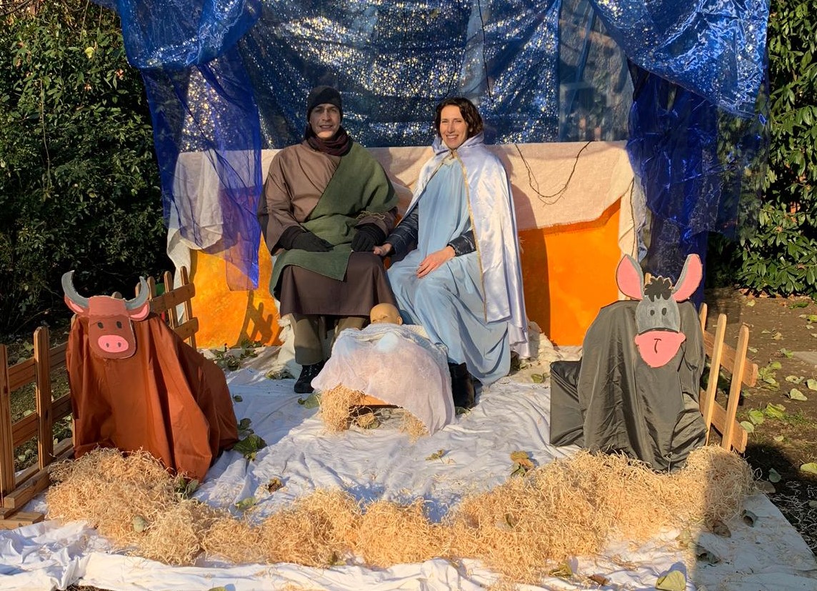 Presepe vivente con i genitori alla scuola dell’infanzia Umberto I