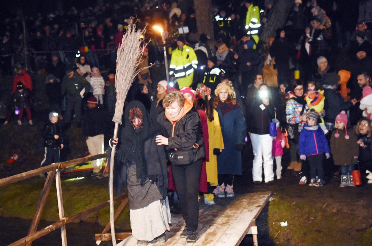 Befana sul Lambro, sabato presentazione in biblioteca