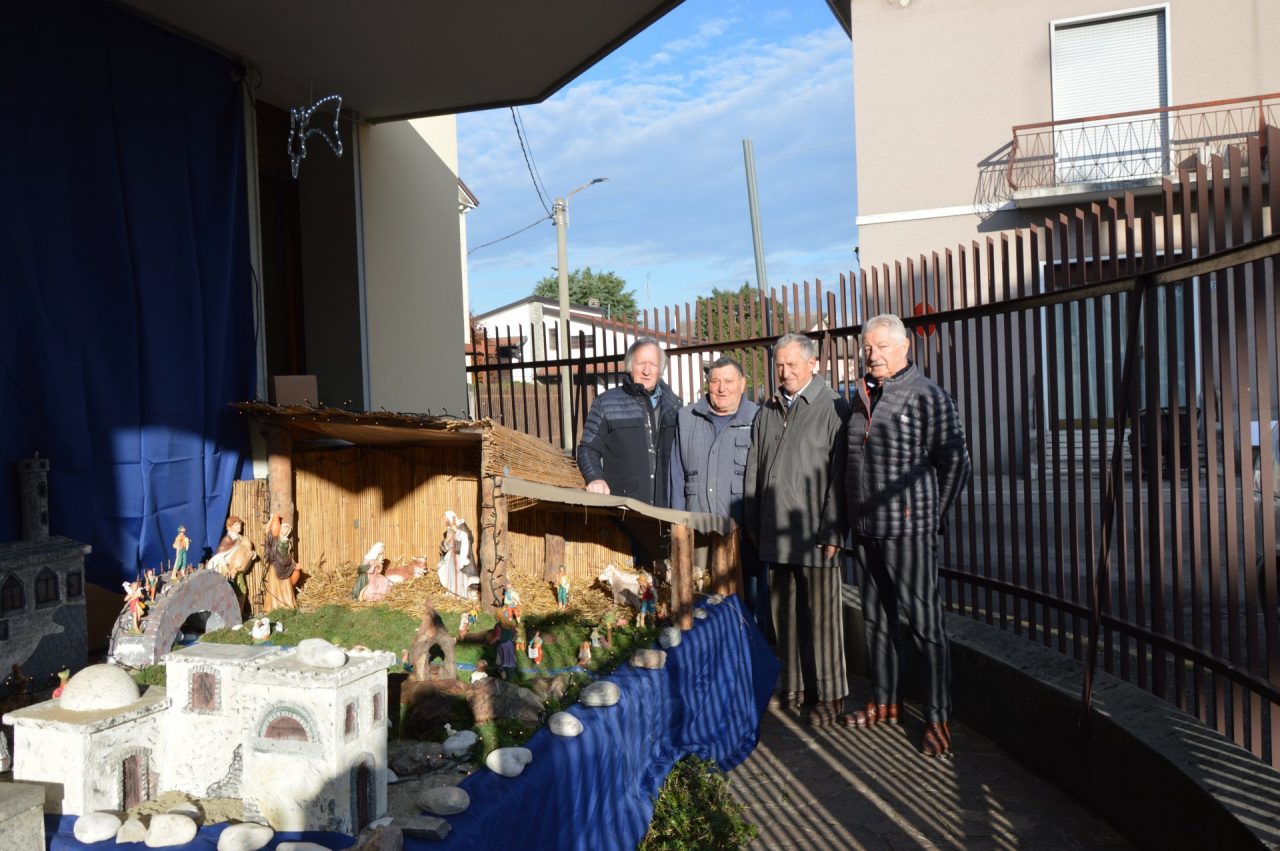 Giussano: presepe all’asilo di Birone, grazie ai nonni