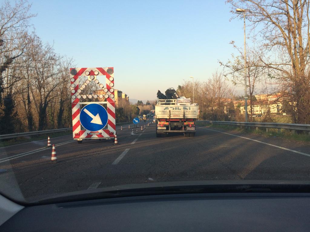 Lavori ad Usmate traffico bloccato in tangenziale est