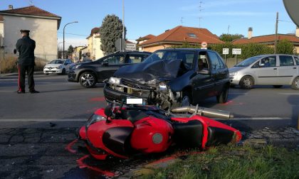 Schianto tra auto e moto sulla Saronno-Monza centauro in ospedale FOTOGALLERY