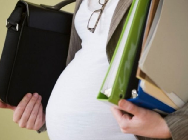 Bonus nido aumentato e prorogato, mamme incinte al lavoro fino alla fine