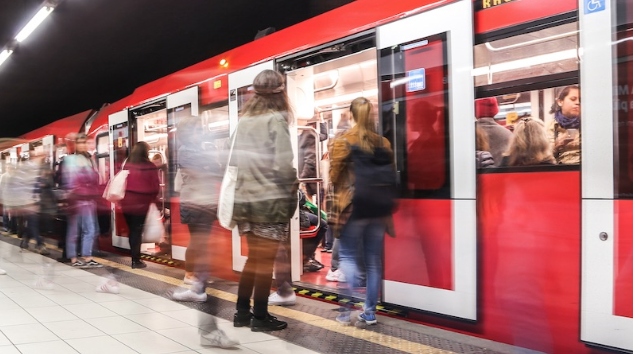 Biglietto unico ATM, stop dalla Regione alle nuove tariffe