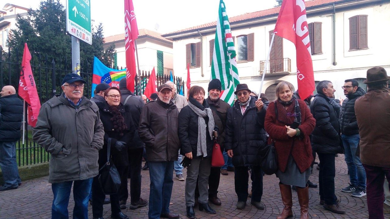 “Una manovra contro il popolo”: mobilitazione dei pensionati contro il Governo VIDEO