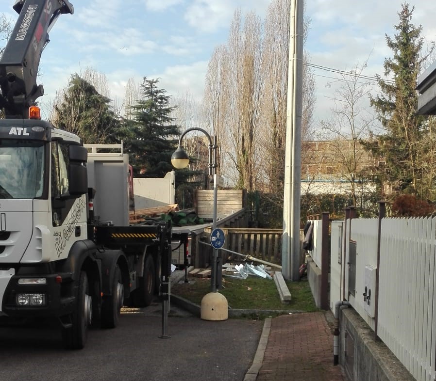 Ponticello chiuso da tre mesi iniziati i lavori a Varedo