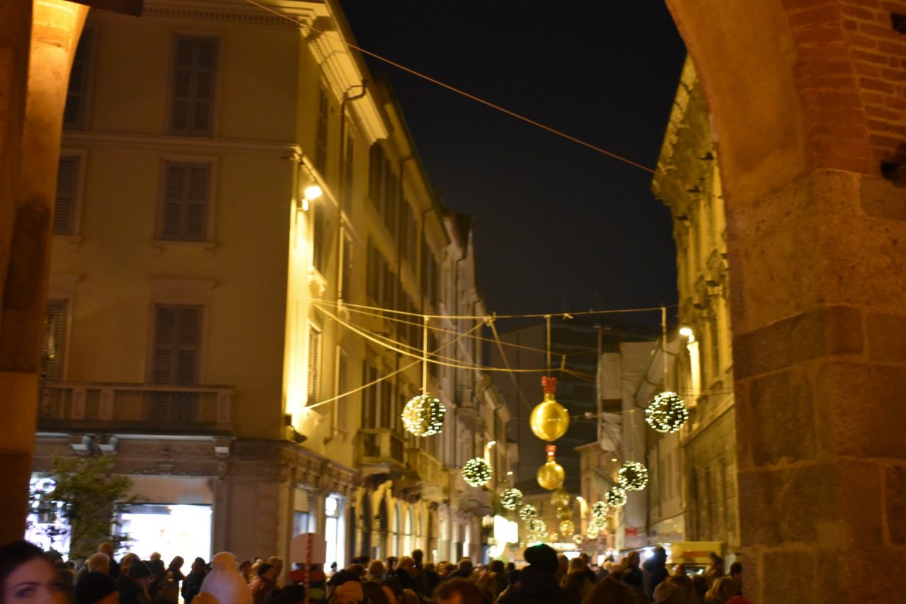 Monza si illumina per un magico Natale