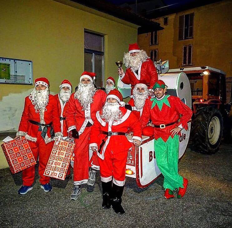 La squadra dei Babbo Natale ha colpito ancora… al cuore