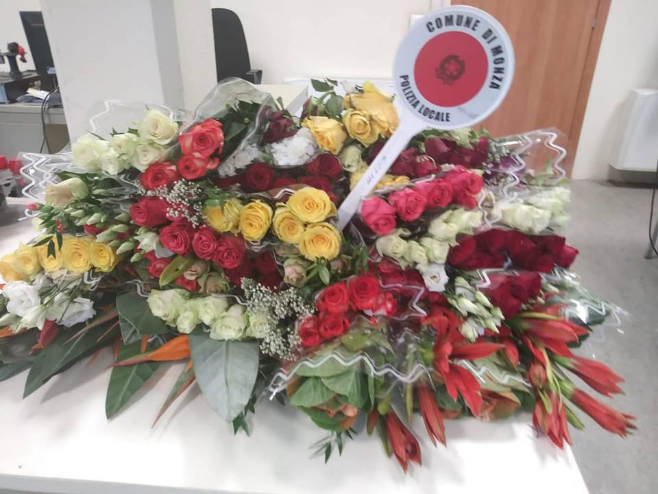 Polizia locale, fuori i fiori abusivi
