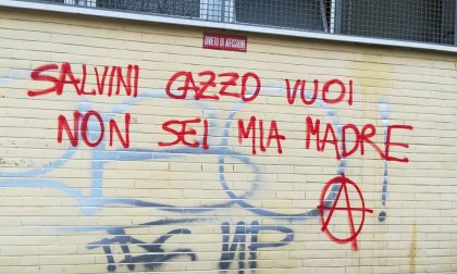 Scritte contro Salvini e incitamento alla violenza
