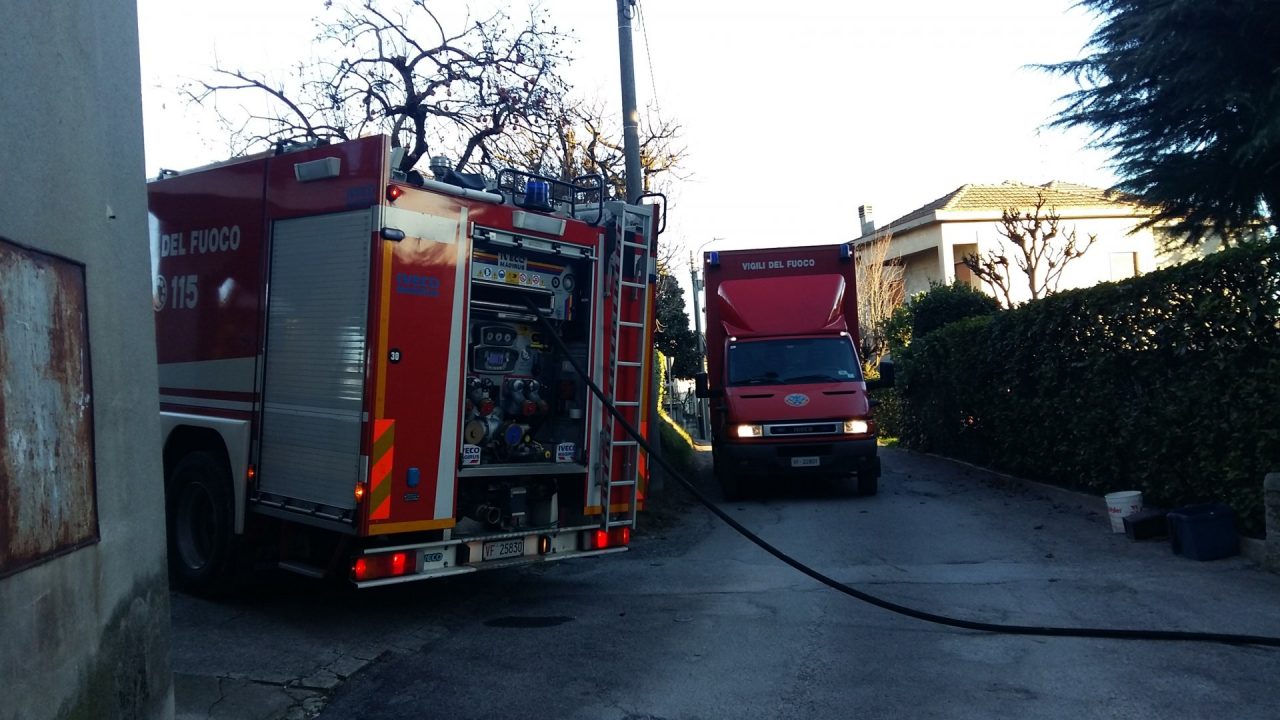 Fuga di gas, pompieri a Besana (LE FOTO)