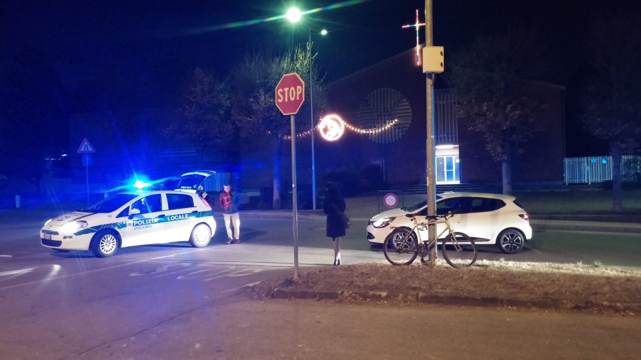 Stesso posto, stessa ora: investito un 53enne in bici FOTO