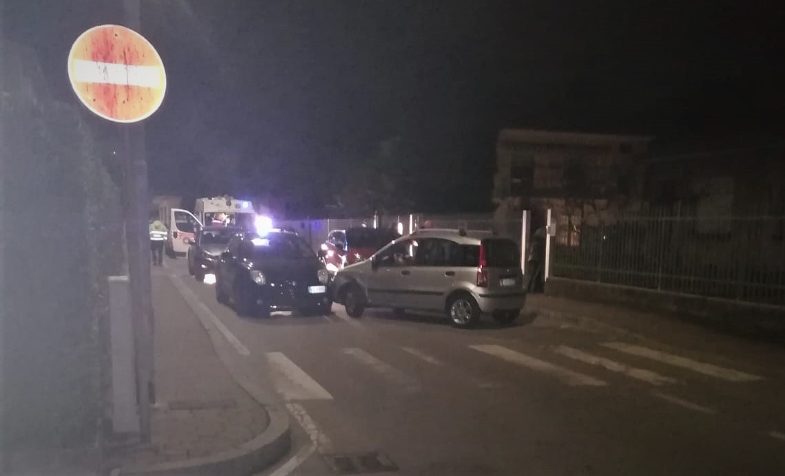 Auto contromano, schianto a Meda