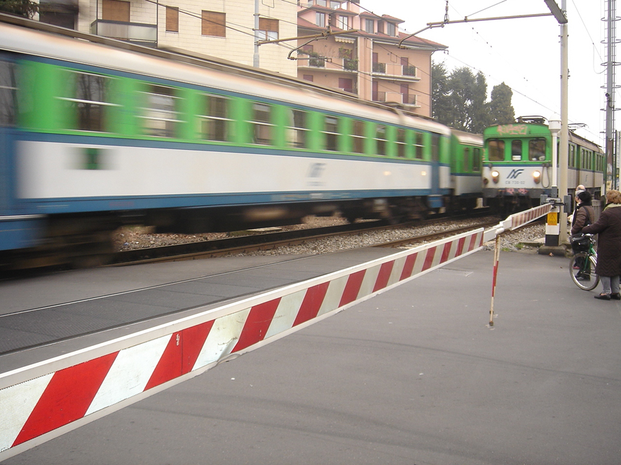 Besana, passaggio a livello chiuso per tre giorni