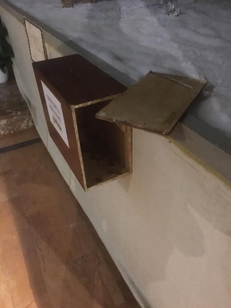 Triuggio, rubano le offerte del presepe