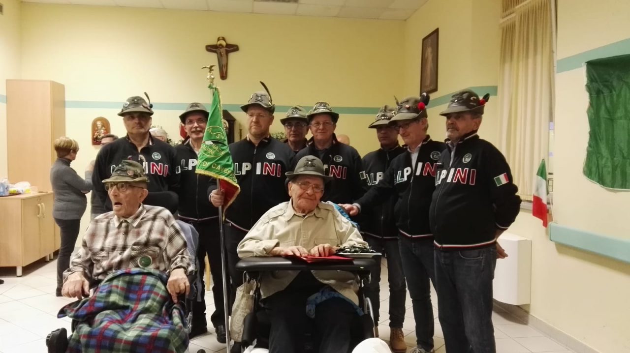 Alpini di Cavenago in festa: il gruppo ha compiuto dieci anni di attività
