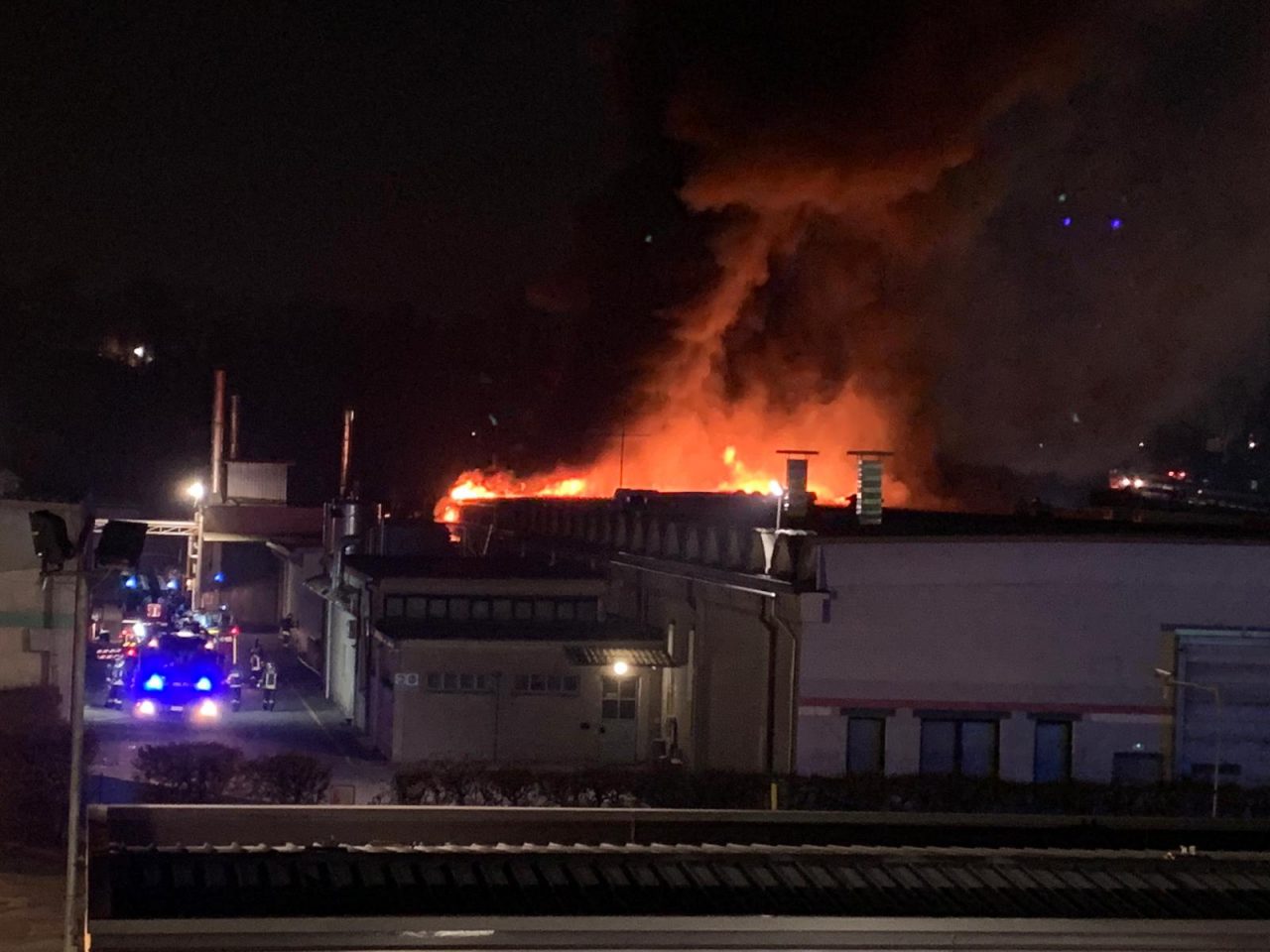 Incendio Legnoquattro a Novedrate le rassicurazioni del sindaco FOTO
