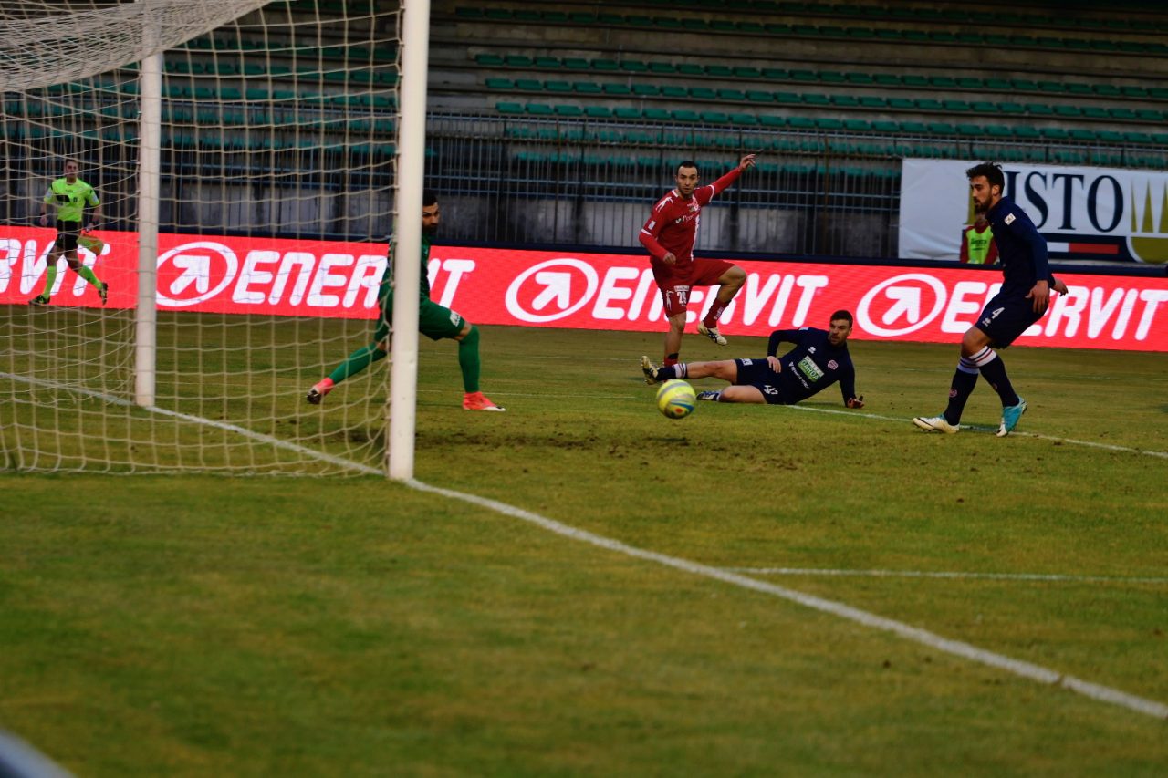 Calcio serie C Monza-Virtus Verona 1 a 0. La rete di Palazzi riaccende le speranze di remuntada dei biancorossi