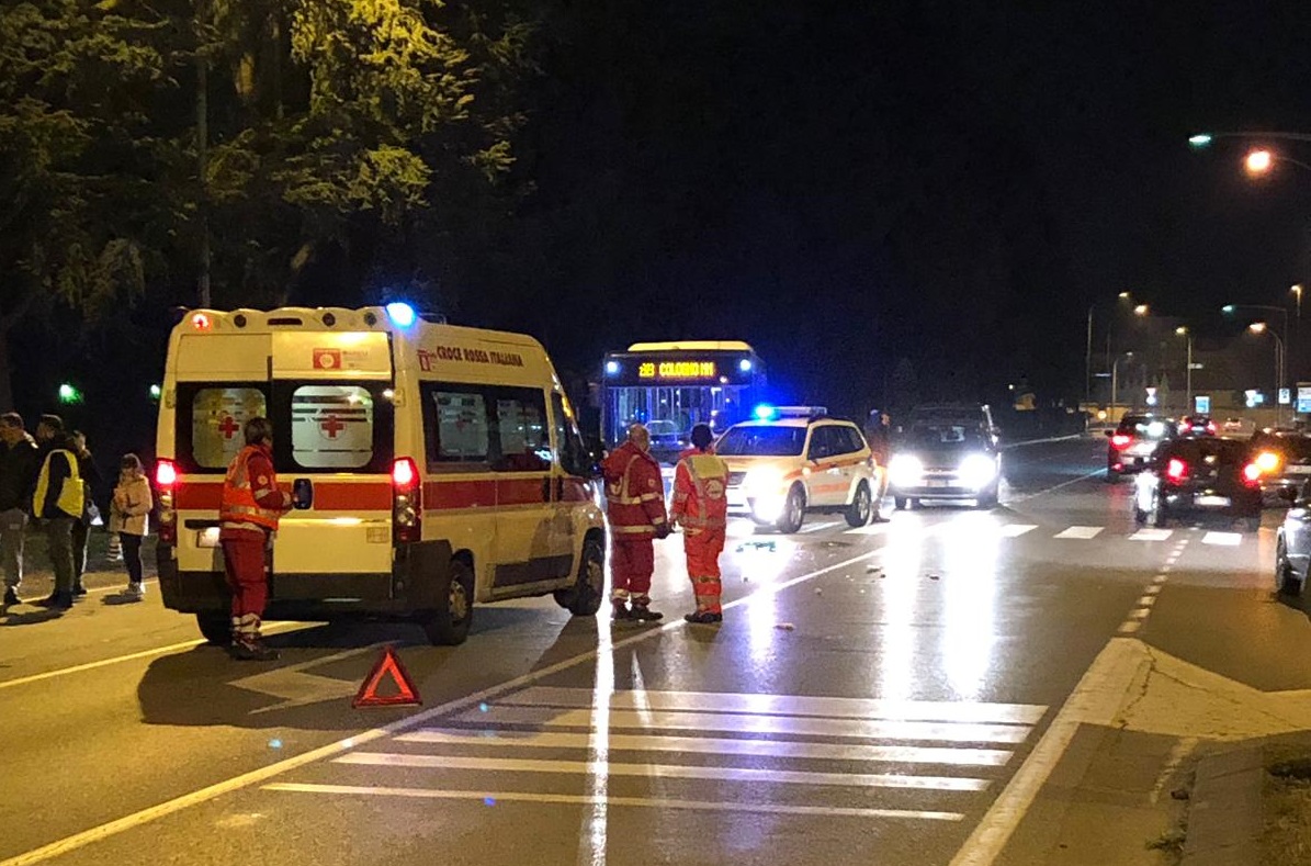 Investita da un’auto, grave una 20enne FOTO IN ESCLUSIVA