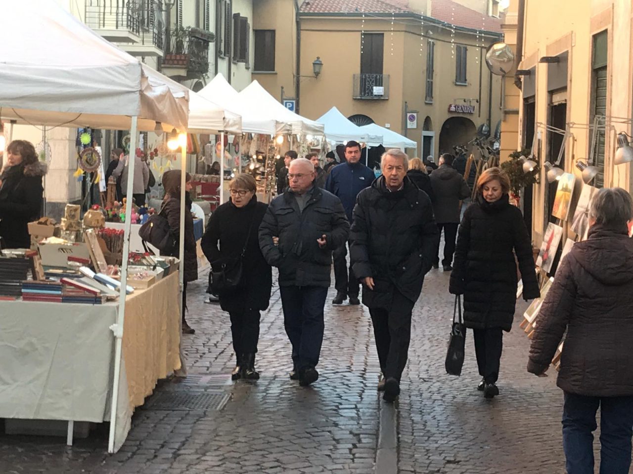 Sagra di Sant’Antonio Vimercate fa il pieno (e giovedì c’è il falò) FOTO E VIDEO