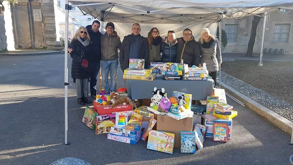 Giocattoli in Movimento consegnati ad un’associazione