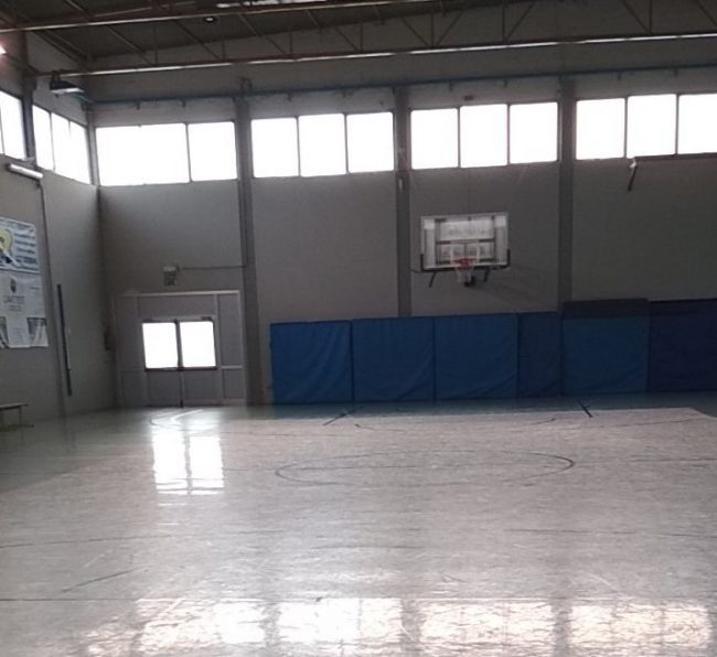 Basket giovanile: i genitori insultano dalle tribune e il coach ritira la squadra