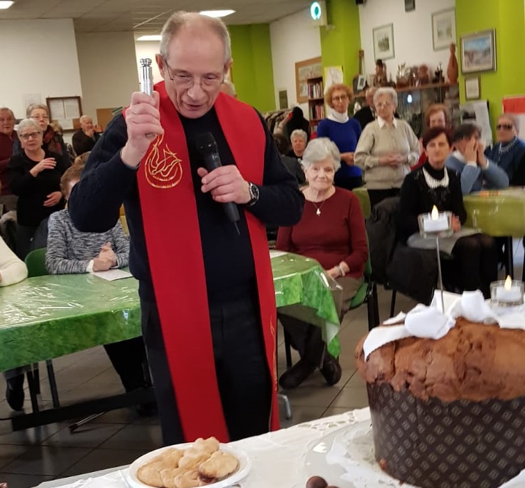 Panettoni benedetti a Trezzo FOTO