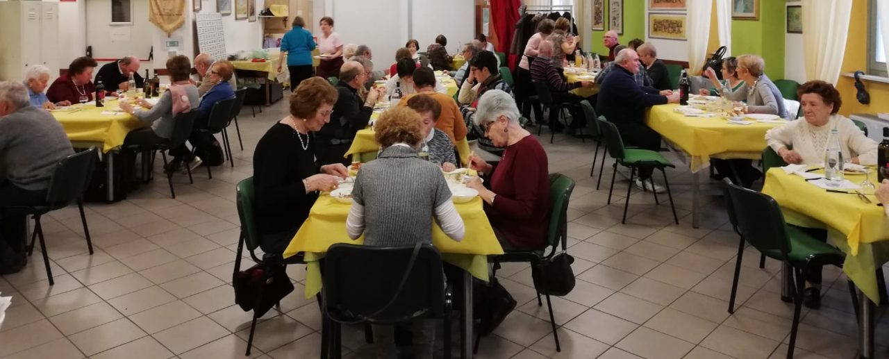 Tutti pazzi per la polenta all’Auser Libro aperto di TREZZO FOTO