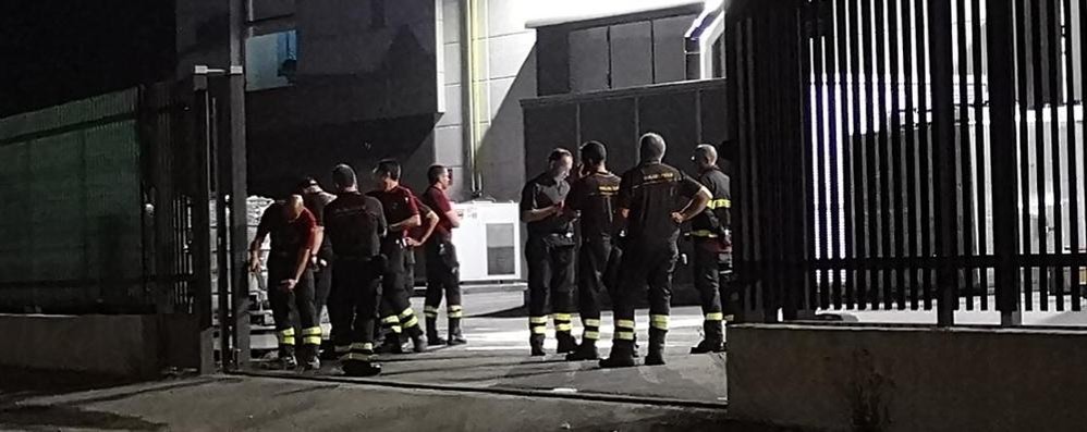Aria irrespirabile in via Rivera: il M5S torna alla carica