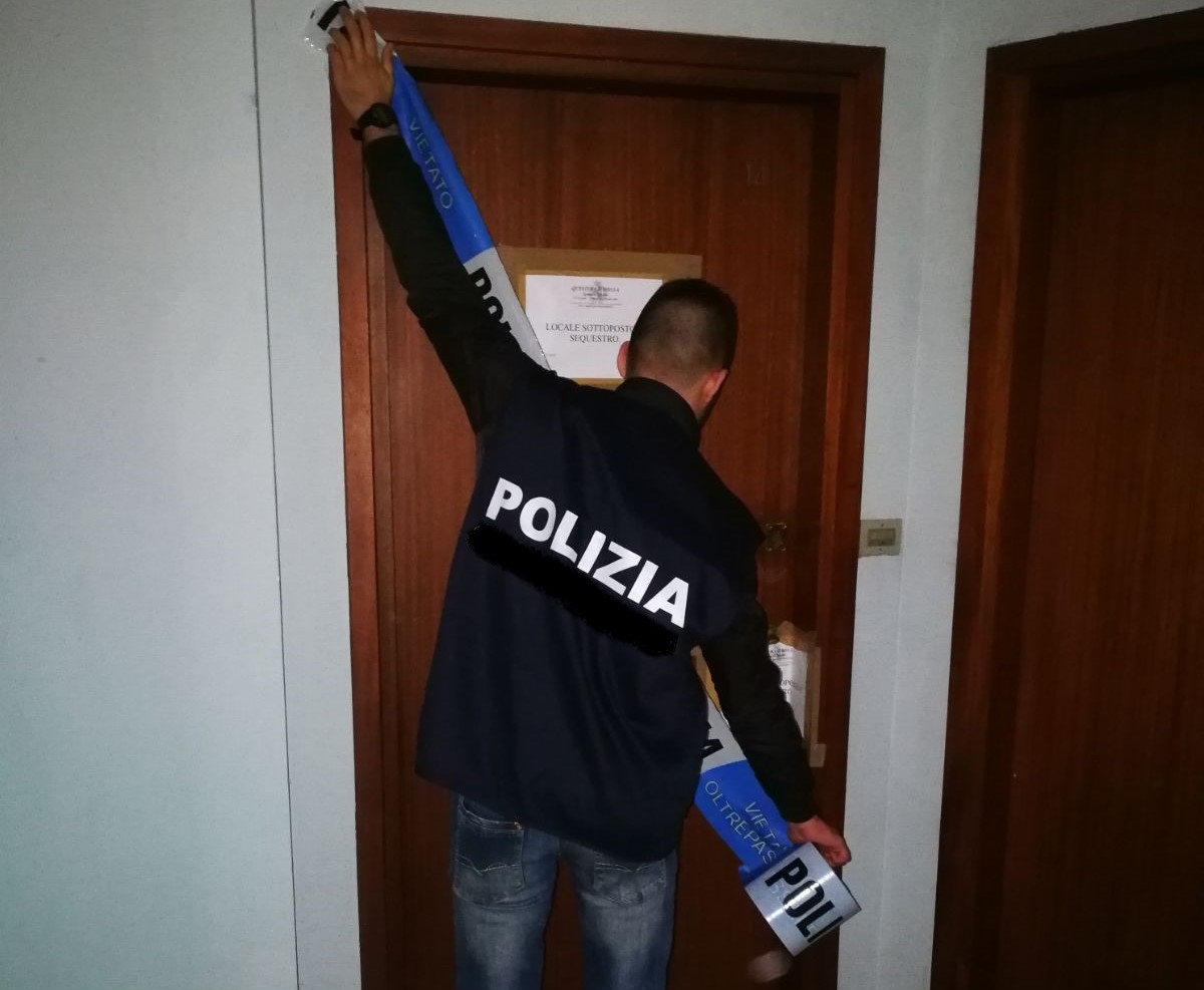 Polizia scopre e smantella una “casa chiusa” VIDEO